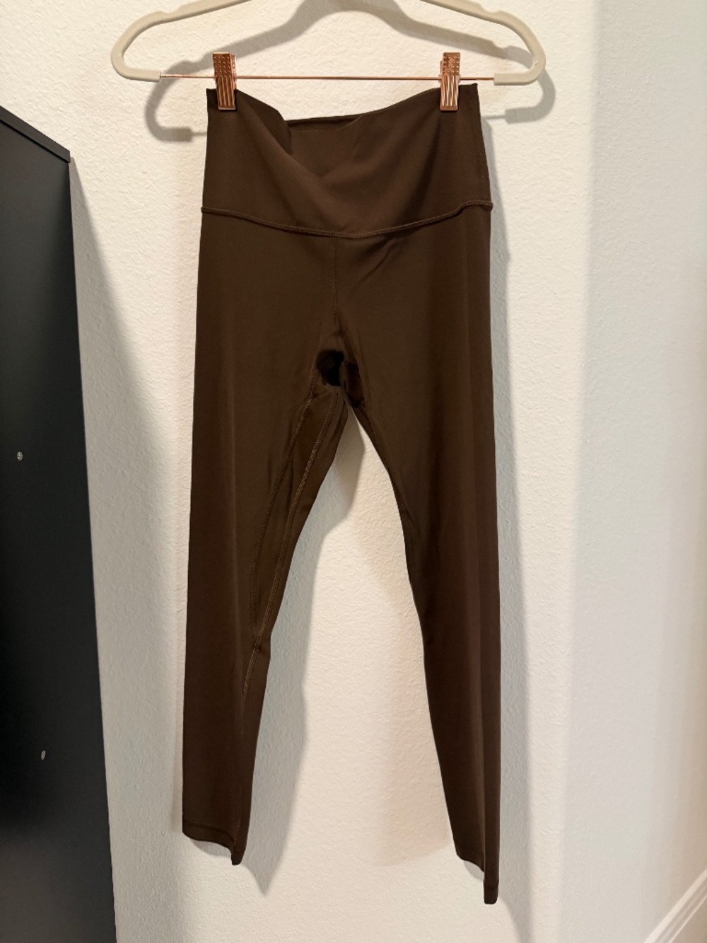 EUC Lululemon Olive Brown Align Pant 25", Size 6